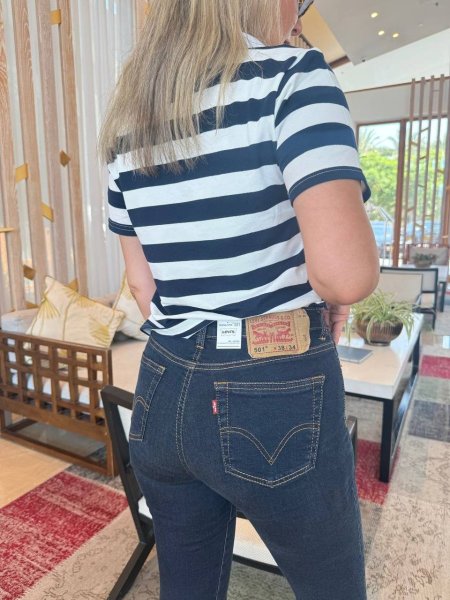 بنطلون Levi’s